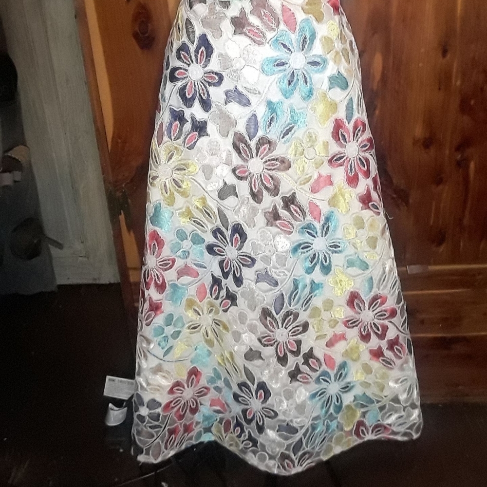 Beautiful Multi Flower Overlay Skirt